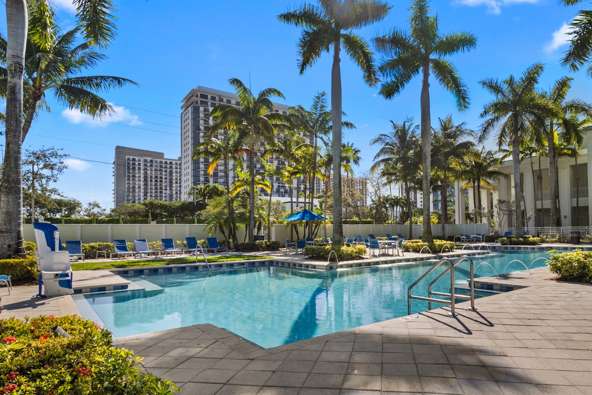 Provident Doral at The Blue - Outdoor Pool