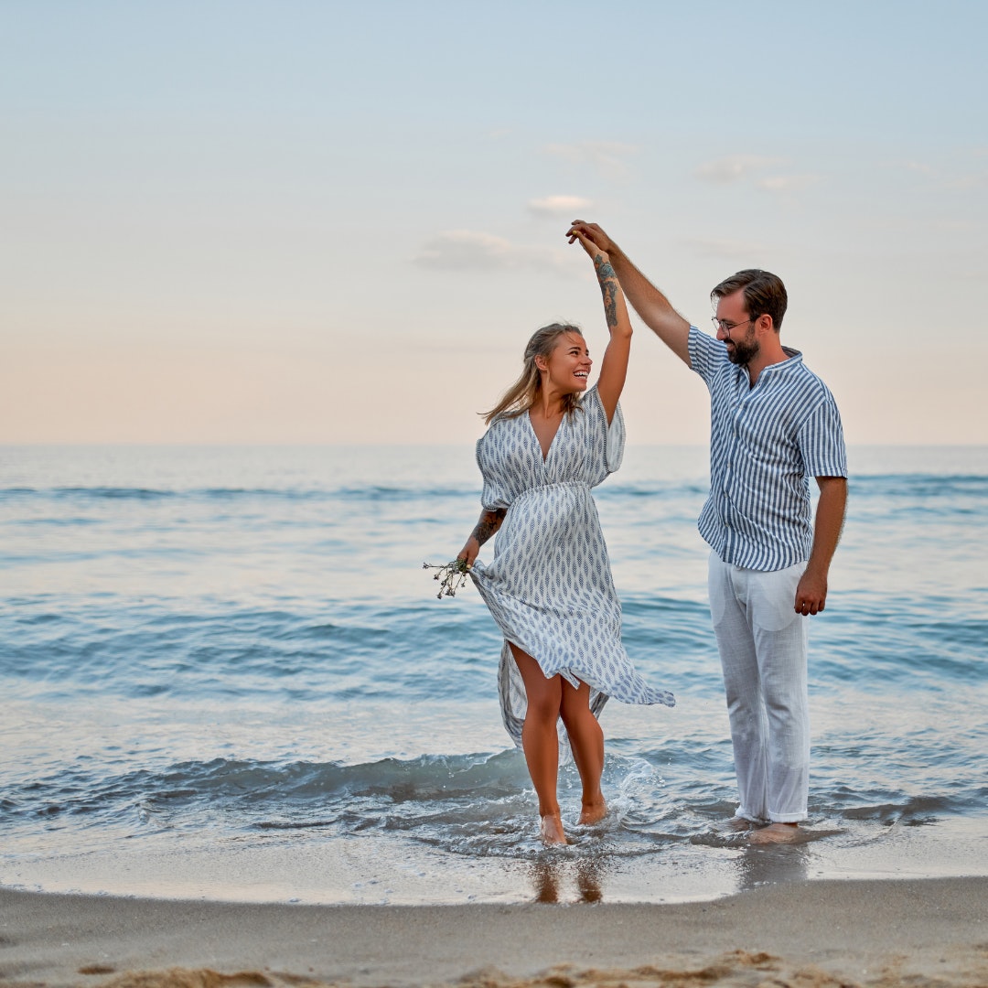 A couples getaway itinerary on treasure island