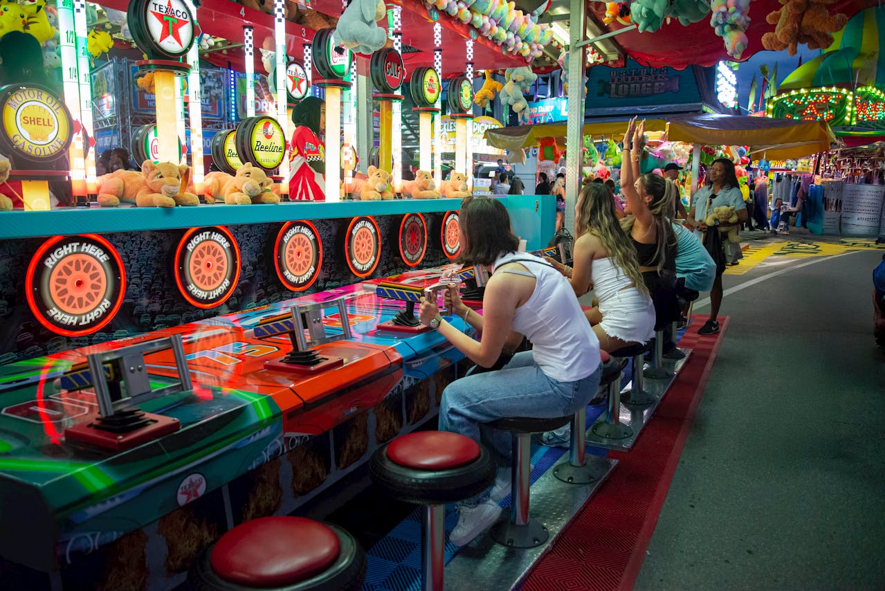 carnival / county fair / games