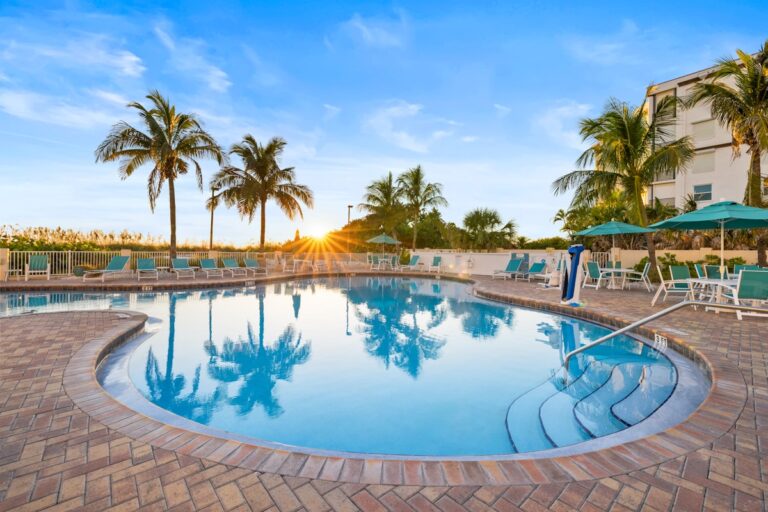 Sunset Vistas Pool Deck
