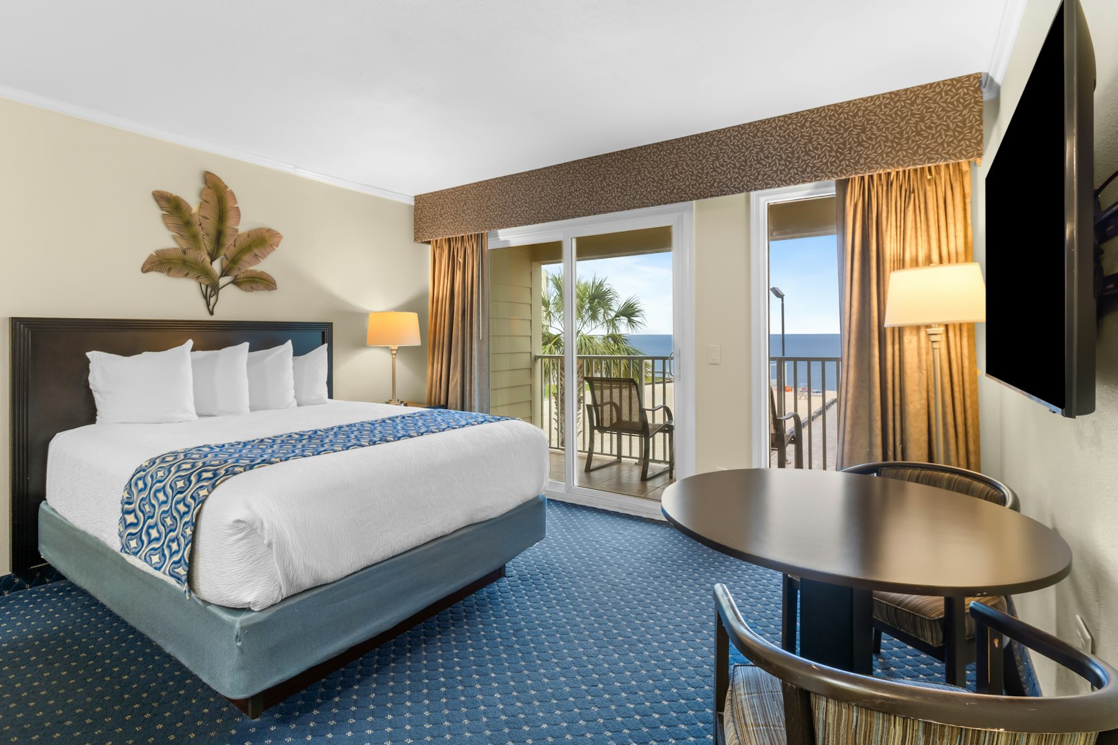 Sailport Deluxe Studio Bay View 221 01 Bedroom 