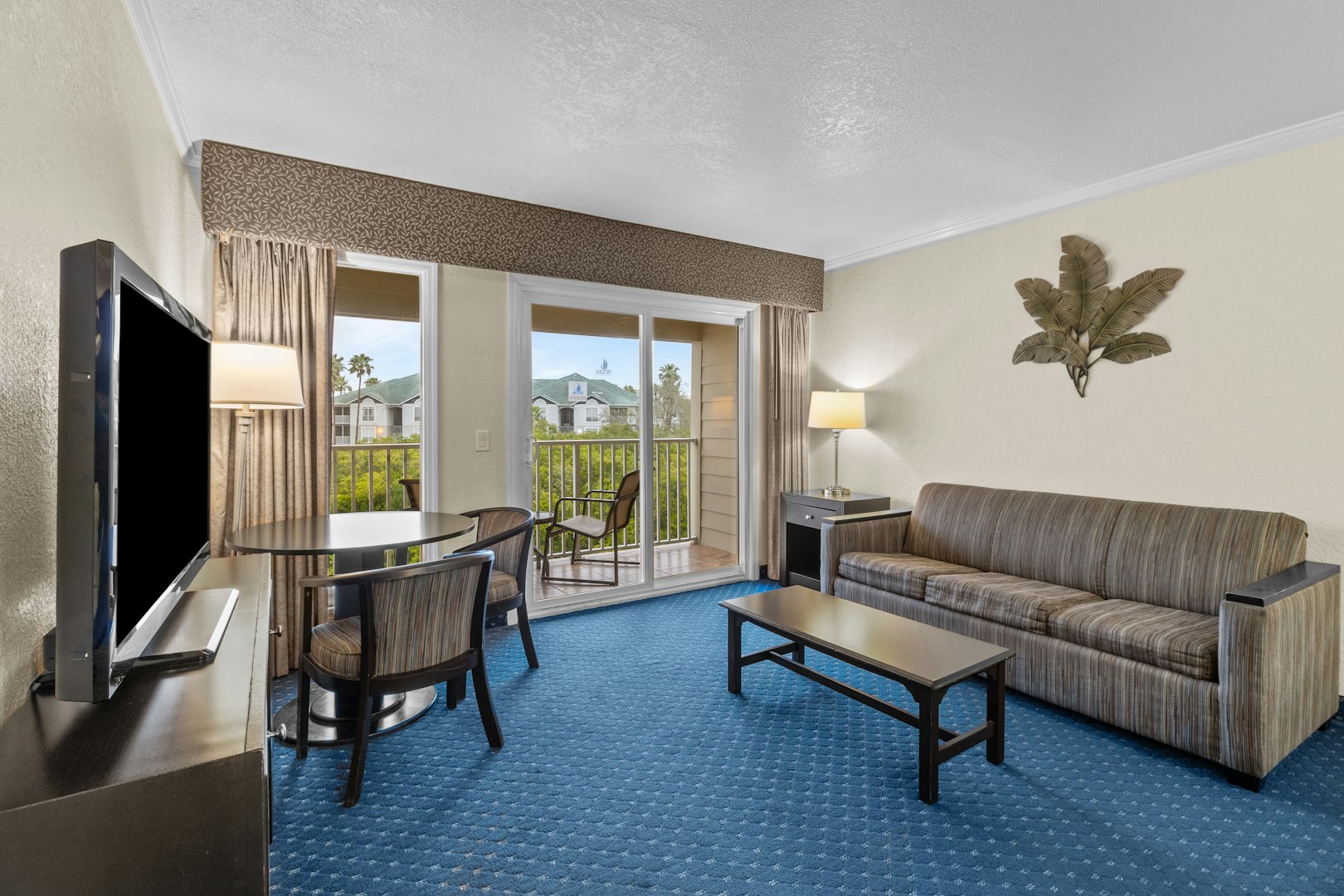 Sailport One Bedroom Conservation View 01 375 Living Room 